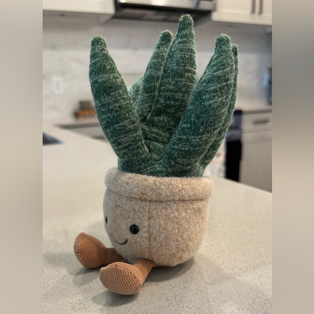 🪴 Jellycat Amuseable Aloe Vera Plant Smiling Succulent Plush Toy Rare Retired - Picture 3 of 5